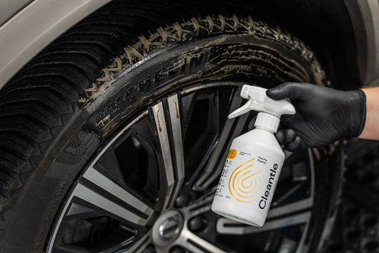 タイヤプロクリーナー(汎用性ゴム洗浄剤)500ml